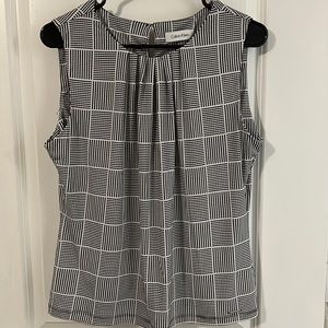 B+W Sleeveless Blouse
